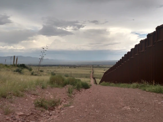 Middle and high school students in rural areas along the U.S.-Mexico border struggle to learn STEM subjects with the same success rate as their peers in urban areas, research has shown. 