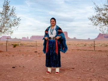 navajo teen in monument valley