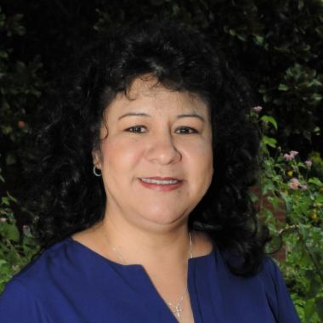 letty molina-gutierrez headshot