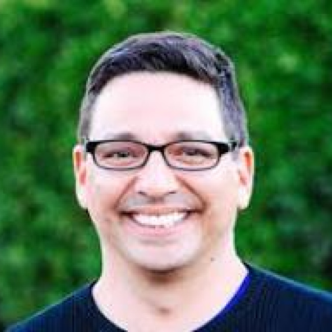 Head shot of Curtis Acosta